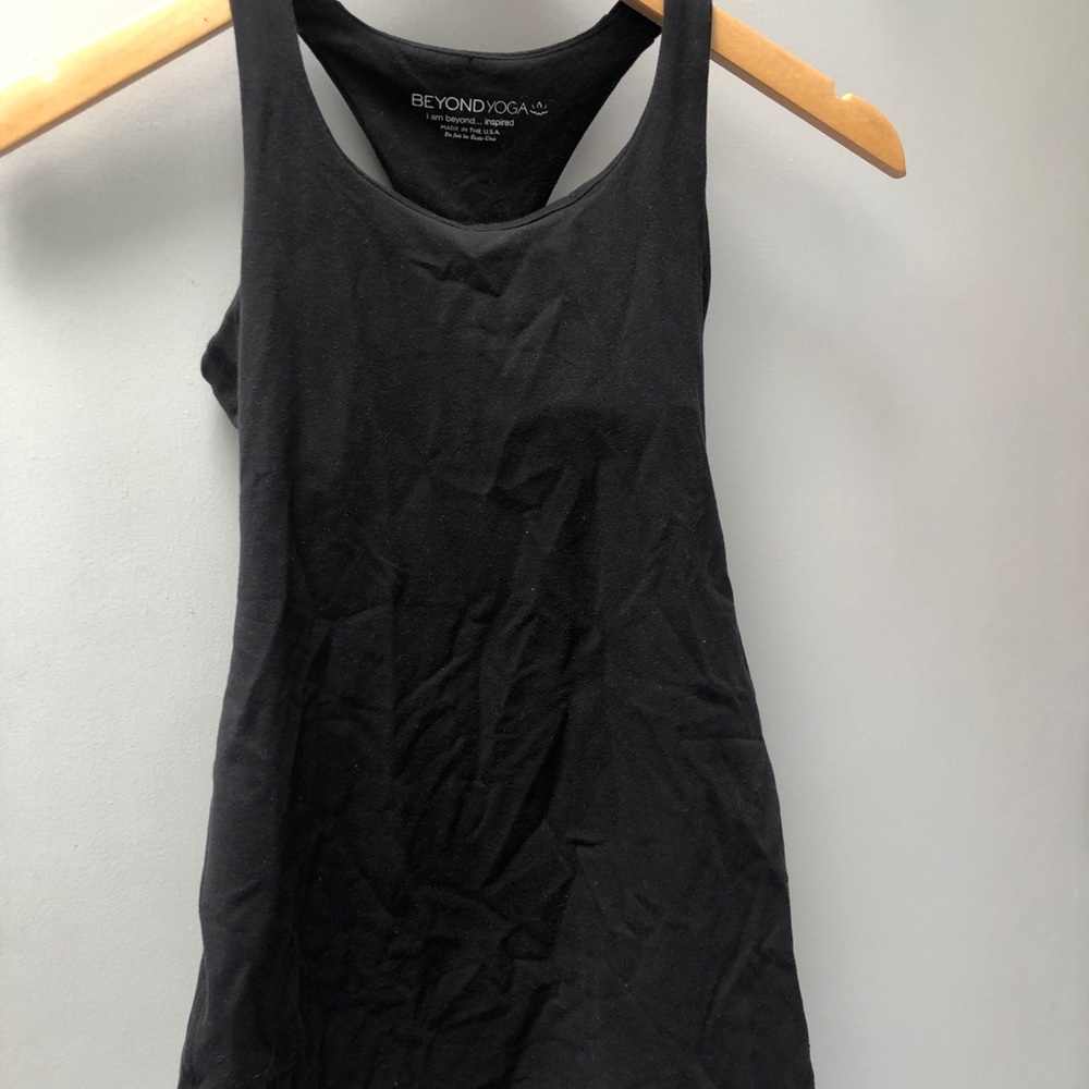 Beyond Yoga sz S black tank w built in bra